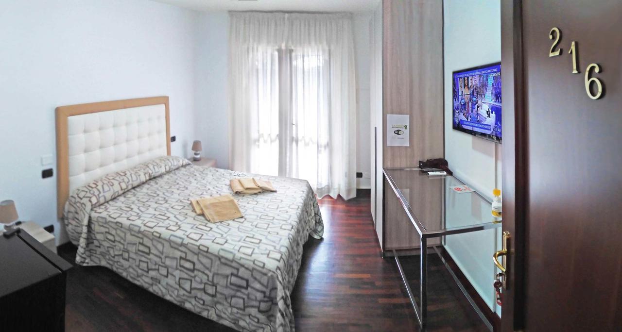 La Fiera Guesthouse Ф'юмічіно Екстер'єр фото